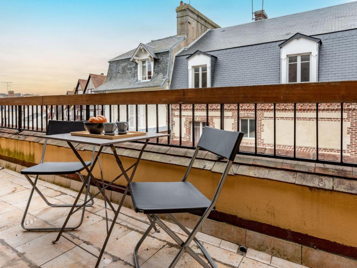Apartment Les Cigognes By Interhome